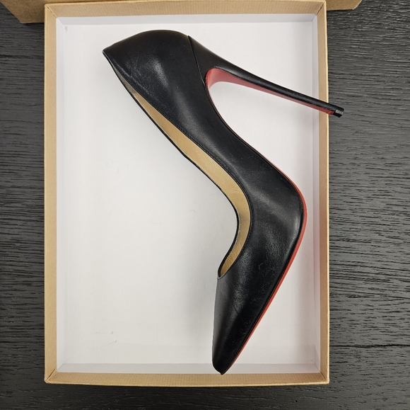 Christian Louboutin So Kate - Picture 8 of 10